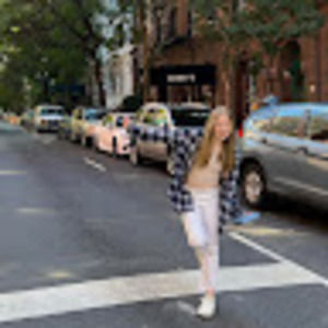 Meet your Posher, Lilly